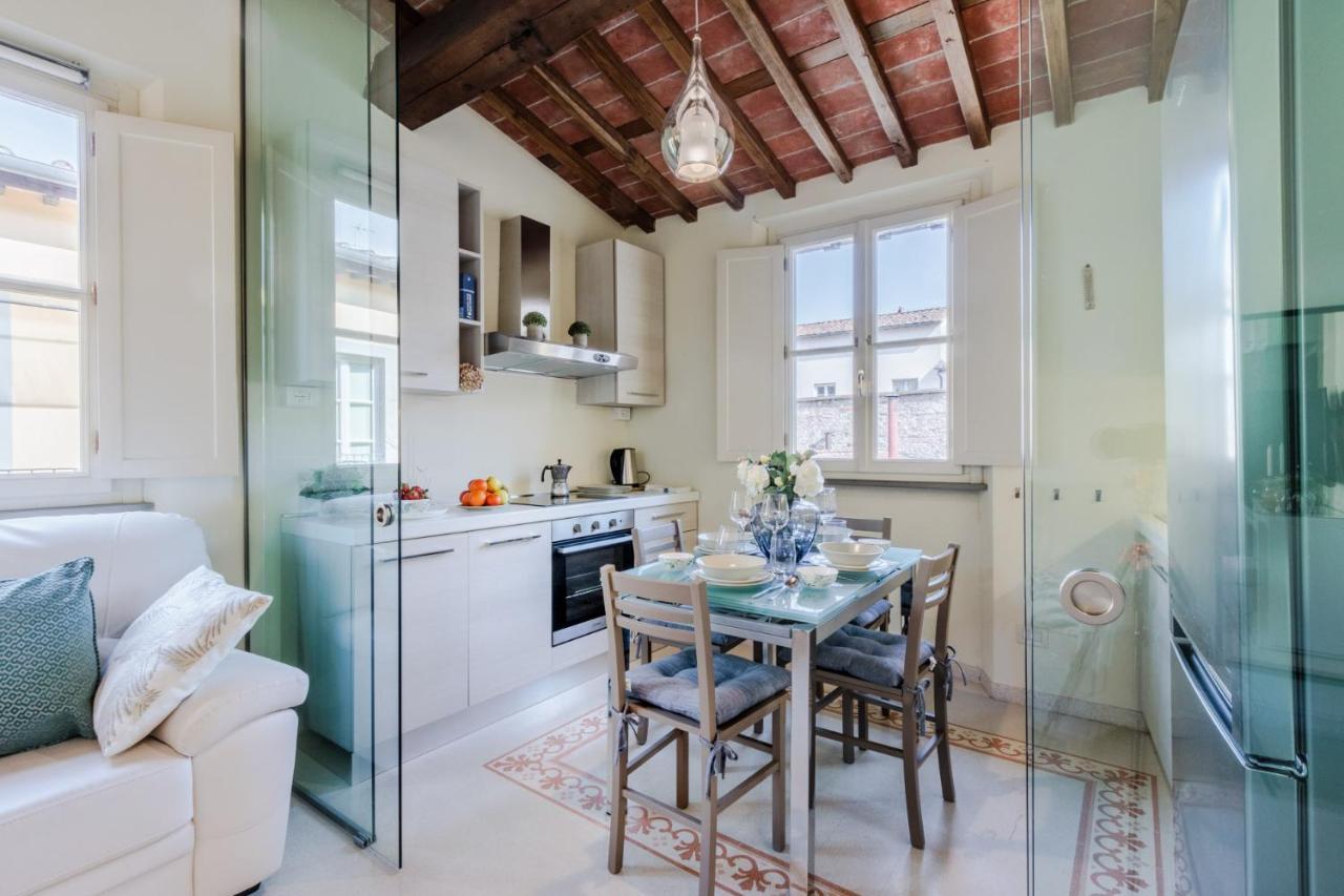 Ferienwohnung Helene Smart Flat With Elevator Inside Lucca Exterior foto
